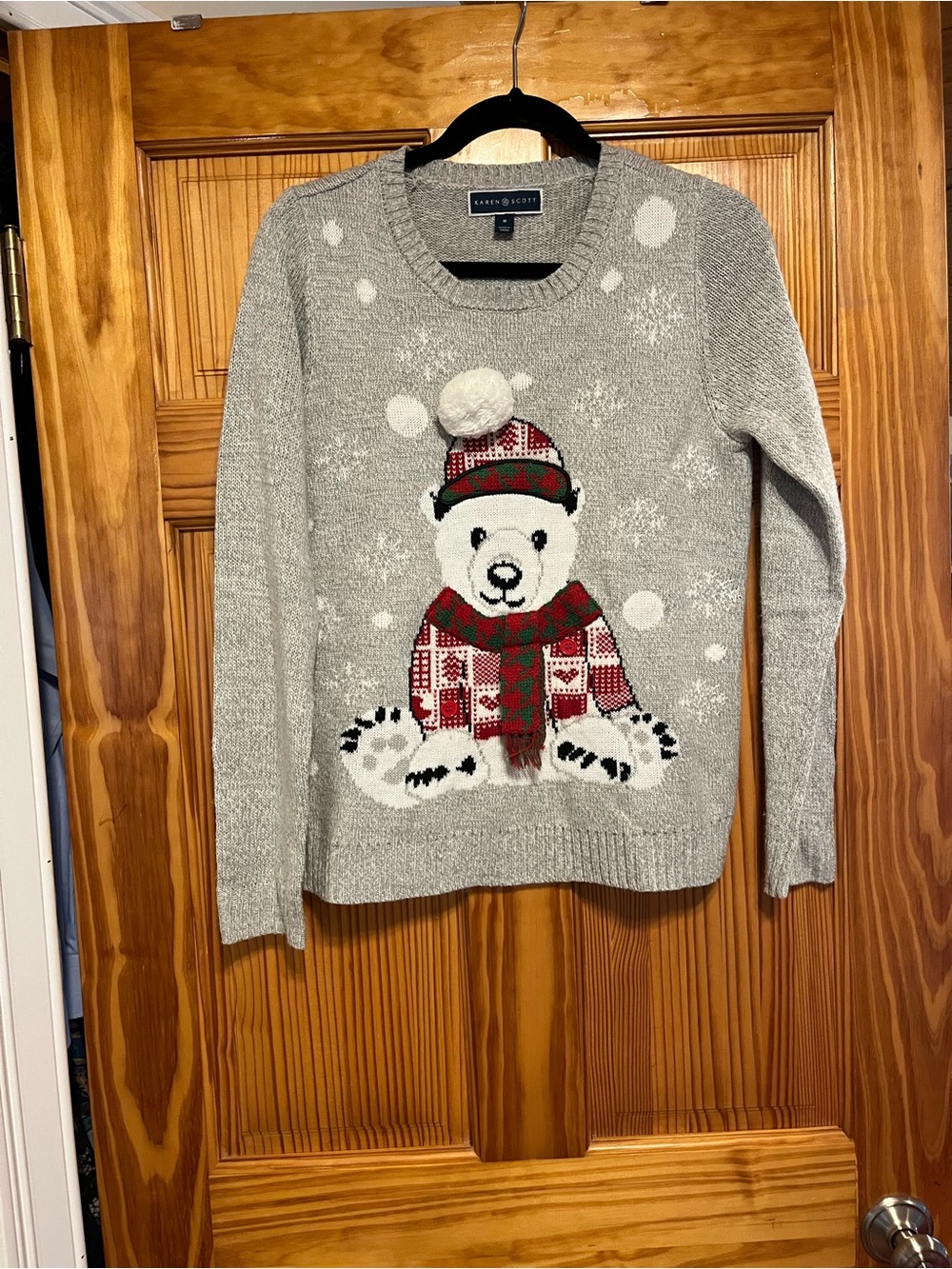 Karen Scott Gray Sweater with Festive Polar Bear Motif